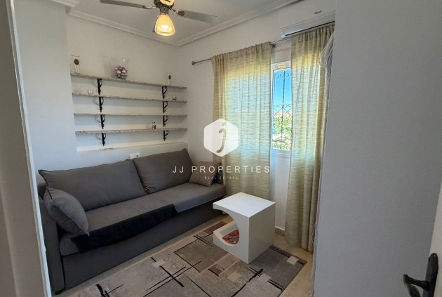 Z drugiej ręki - Szalet -
Orihuela Costa - Costa Blanca