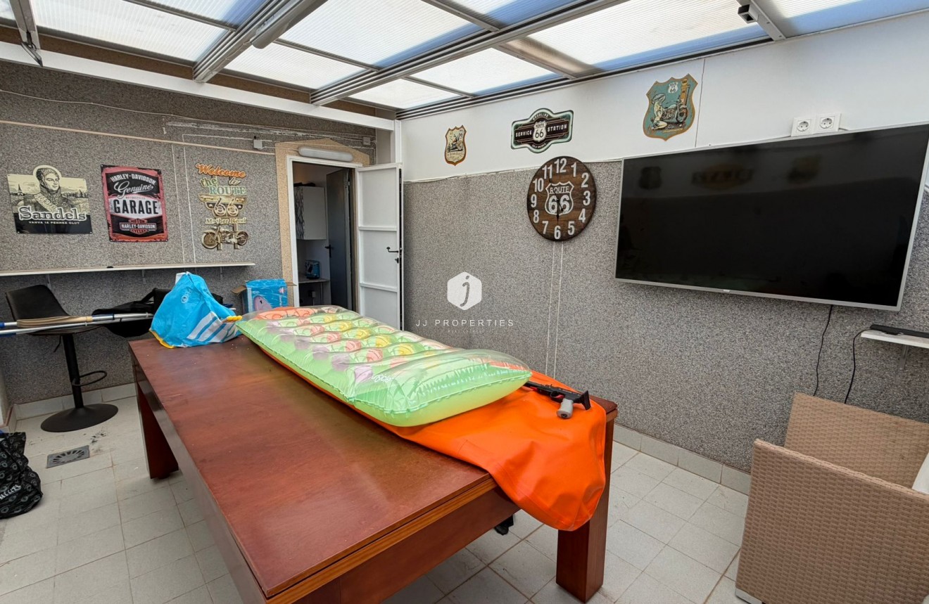 Z drugiej ręki - Szalet -
Orihuela Costa - Costa Blanca