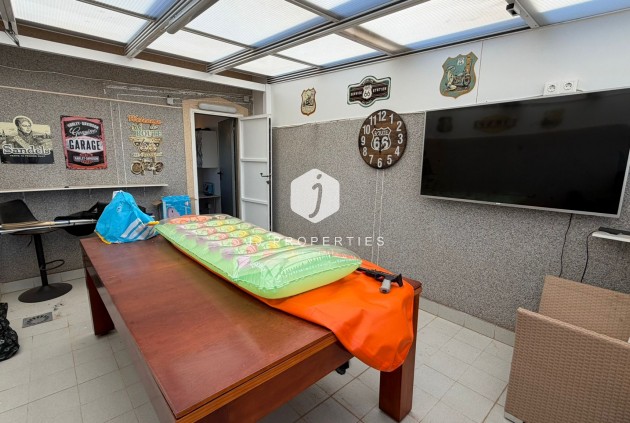 Z drugiej ręki - Szalet -
Orihuela Costa - Costa Blanca