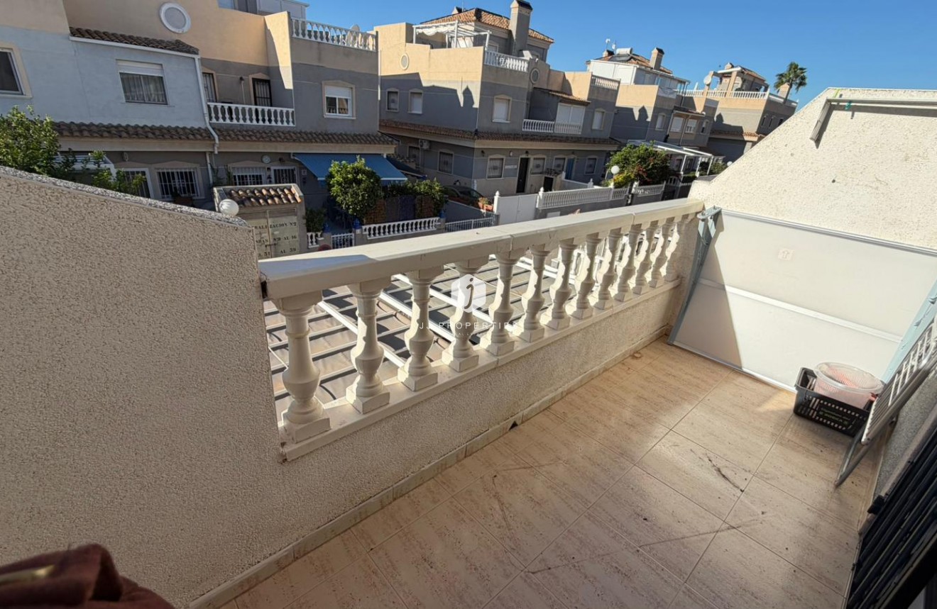 Z drugiej ręki - Szalet -
Orihuela Costa - Costa Blanca