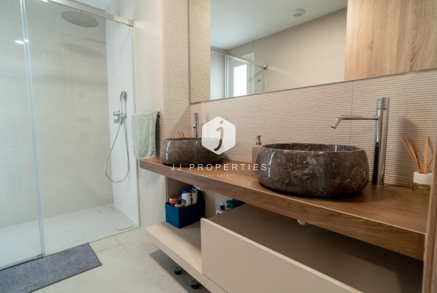 Z drugiej ręki - Villa -
Algorfa - Inland