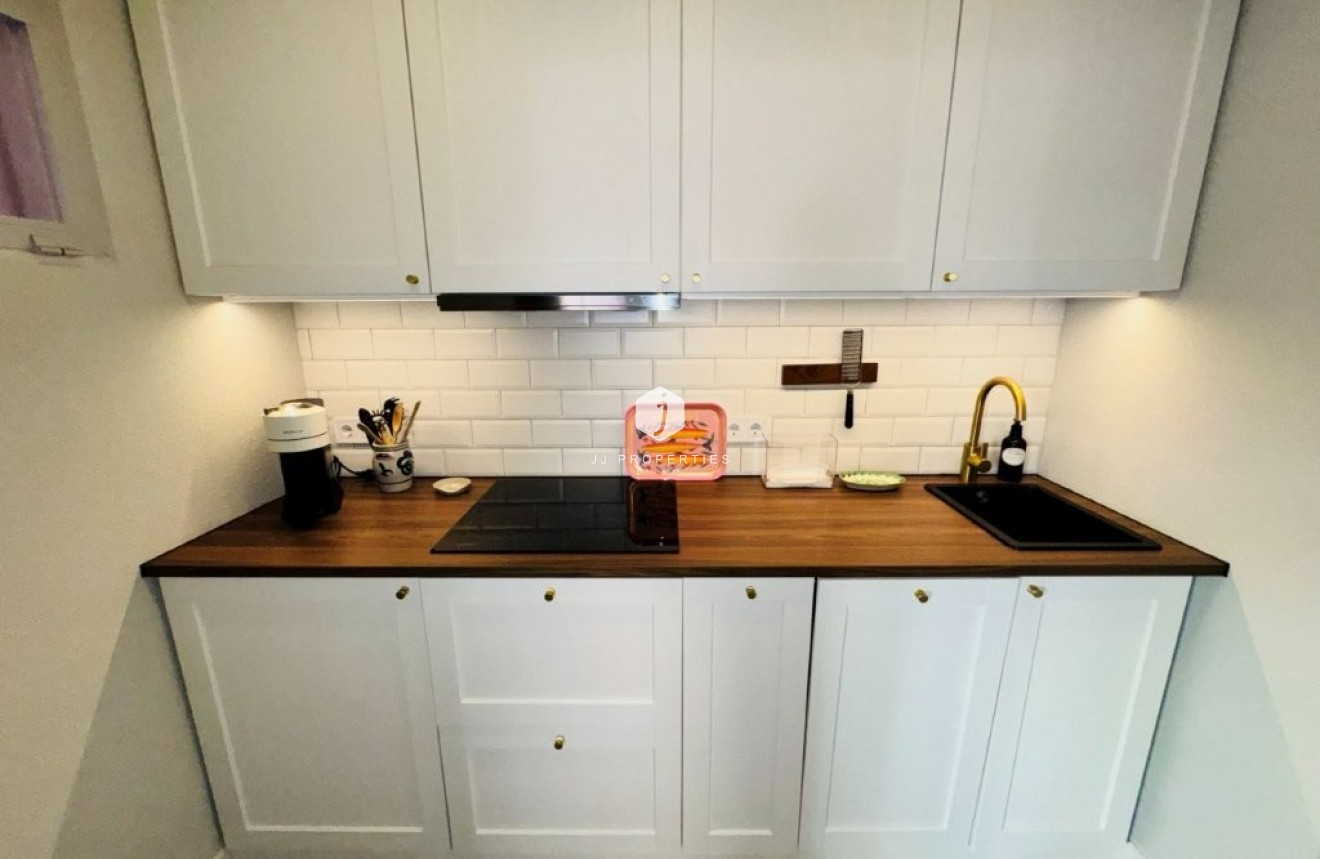 Z drugiej ręki - Mieszkanie w bloku -
La Mata - Costa Blanca