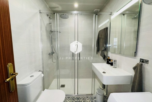 Z drugiej ręki - Mieszkanie w bloku -
La Mata - Costa Blanca