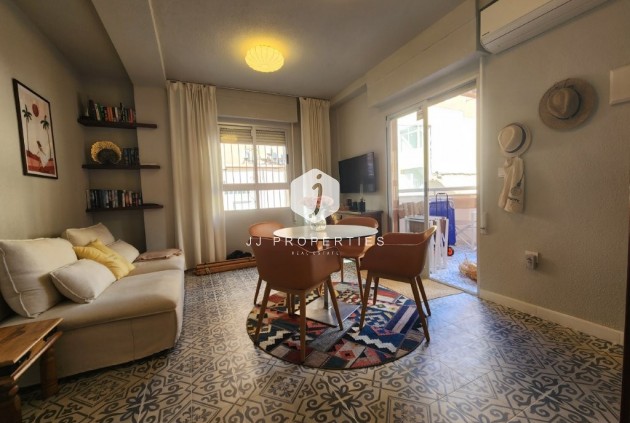 Z drugiej ręki - Mieszkanie w bloku -
La Mata - Costa Blanca