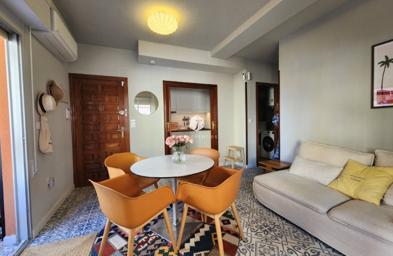 Z drugiej ręki - Mieszkanie w bloku -
La Mata - Costa Blanca