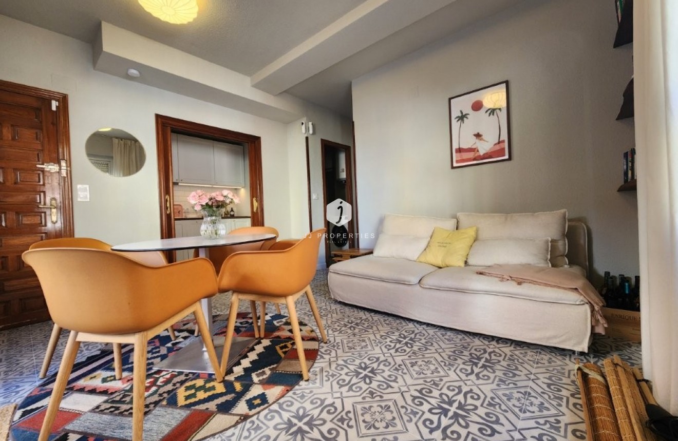 Z drugiej ręki - Mieszkanie w bloku -
La Mata - Costa Blanca