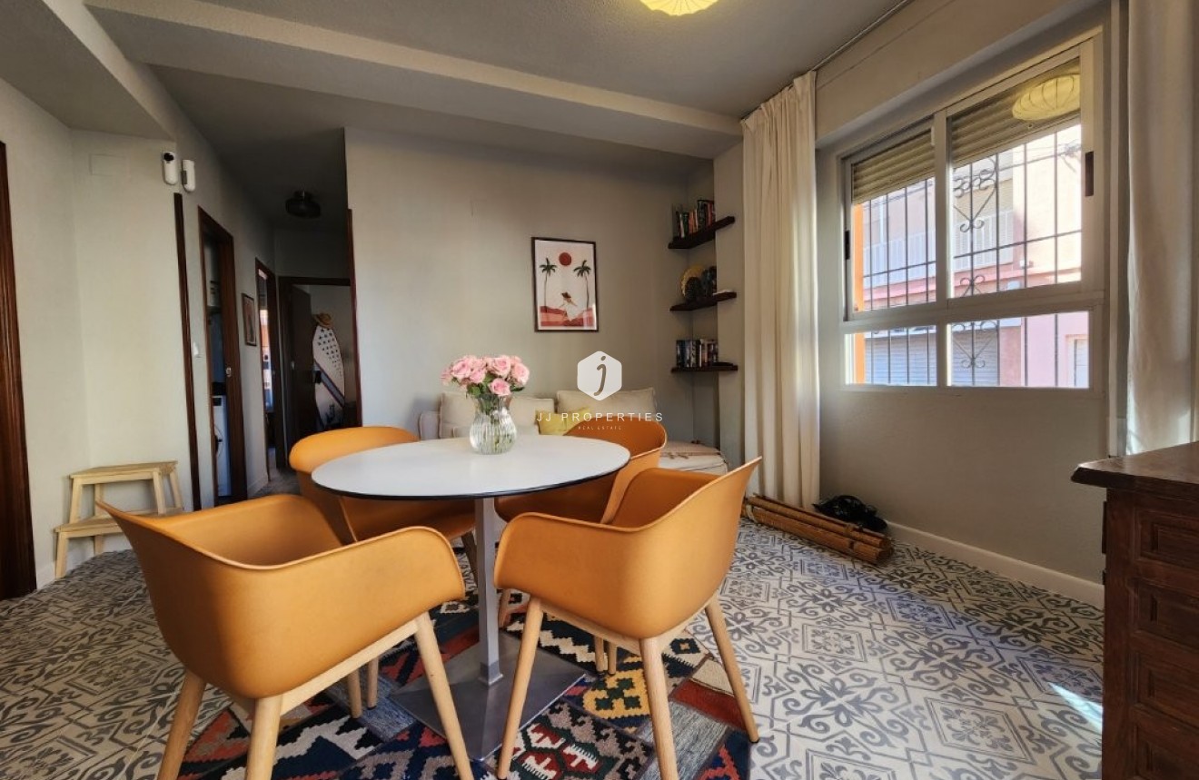 Z drugiej ręki - Mieszkanie w bloku -
La Mata - Costa Blanca