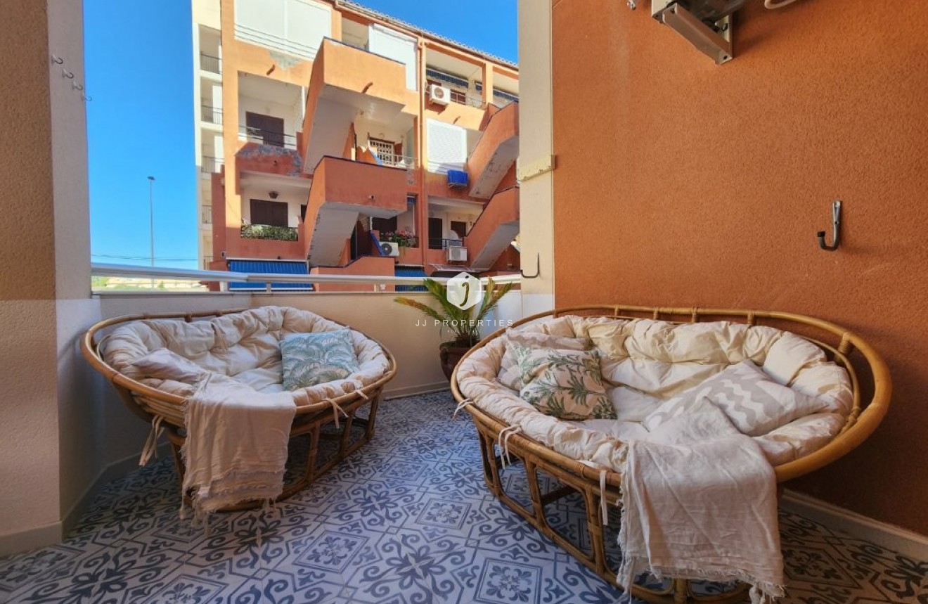 Z drugiej ręki - Mieszkanie w bloku -
La Mata - Costa Blanca