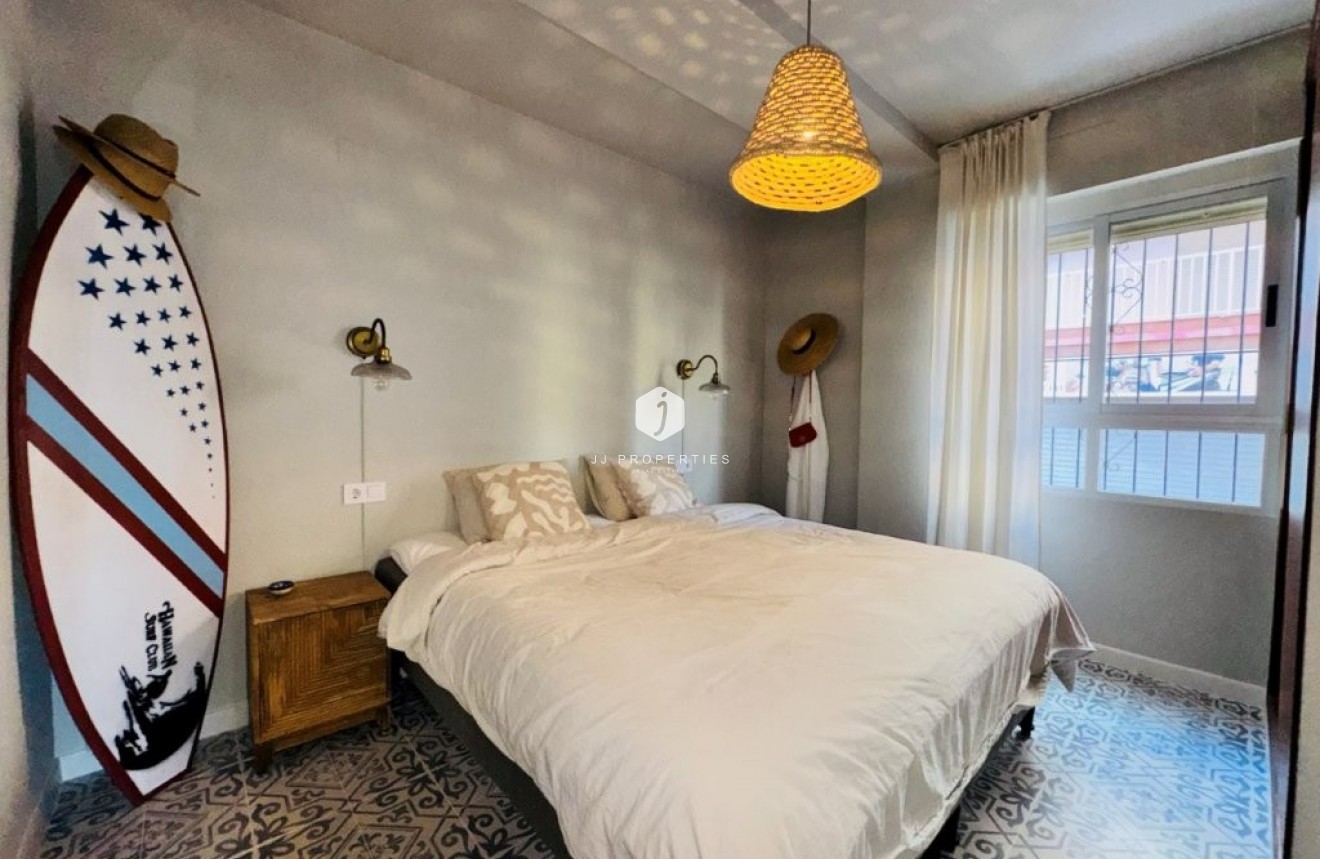 Z drugiej ręki - Mieszkanie w bloku -
La Mata - Costa Blanca