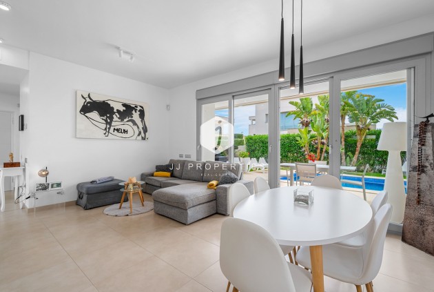 Z drugiej ręki - Villa -
Orihuela Costa - Costa Blanca