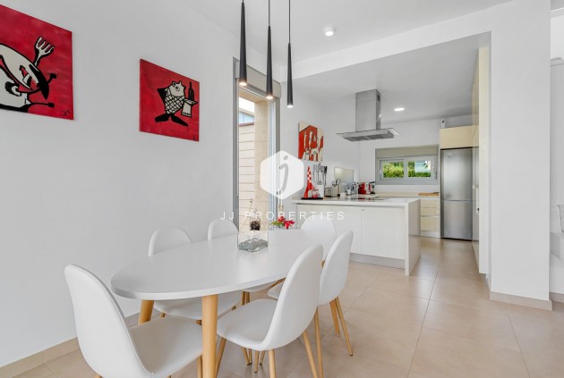 Z drugiej ręki - Villa -
Orihuela Costa - Costa Blanca