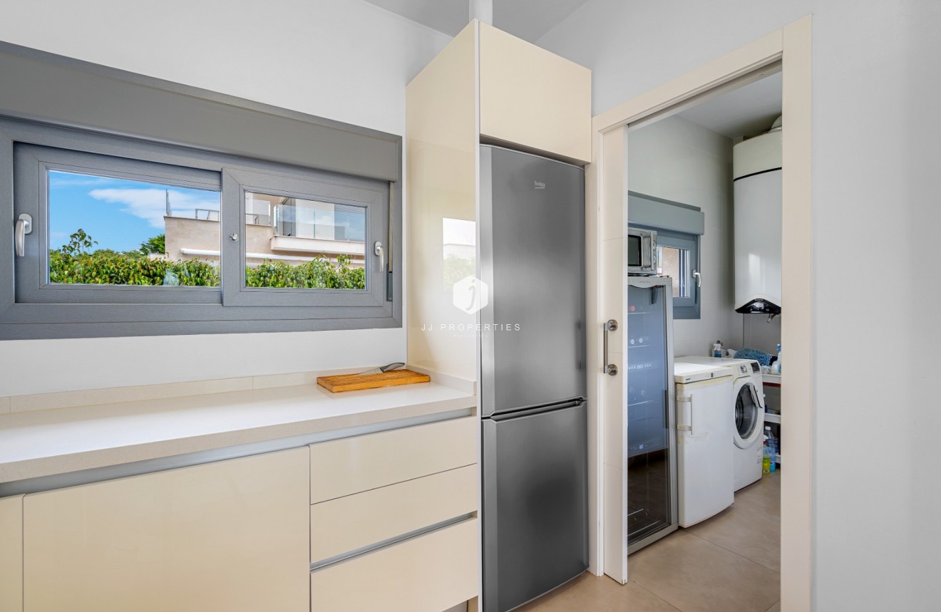 Z drugiej ręki - Villa -
Orihuela Costa - Costa Blanca