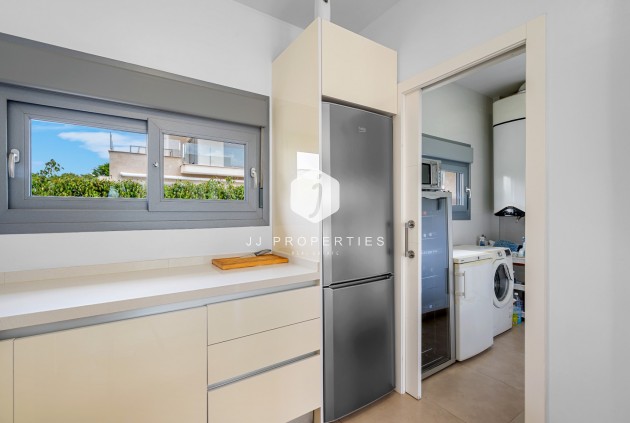 Z drugiej ręki - Villa -
Orihuela Costa - Costa Blanca