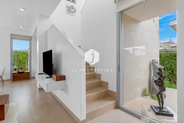 Z drugiej ręki - Villa -
Orihuela Costa - Costa Blanca