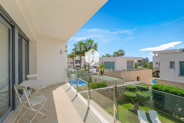 Z drugiej ręki - Villa -
Orihuela Costa - Costa Blanca