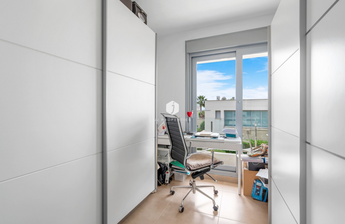 Z drugiej ręki - Villa -
Orihuela Costa - Costa Blanca