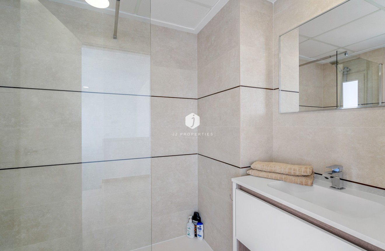 Z drugiej ręki - Villa -
Orihuela Costa - Costa Blanca