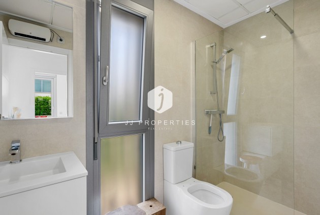 Z drugiej ręki - Villa -
Orihuela Costa - Costa Blanca