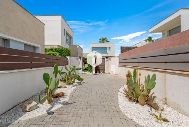 Z drugiej ręki - Villa -
Orihuela Costa - Costa Blanca