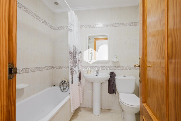 Z drugiej ręki - Bungalow -
Torrevieja - Costa Blanca