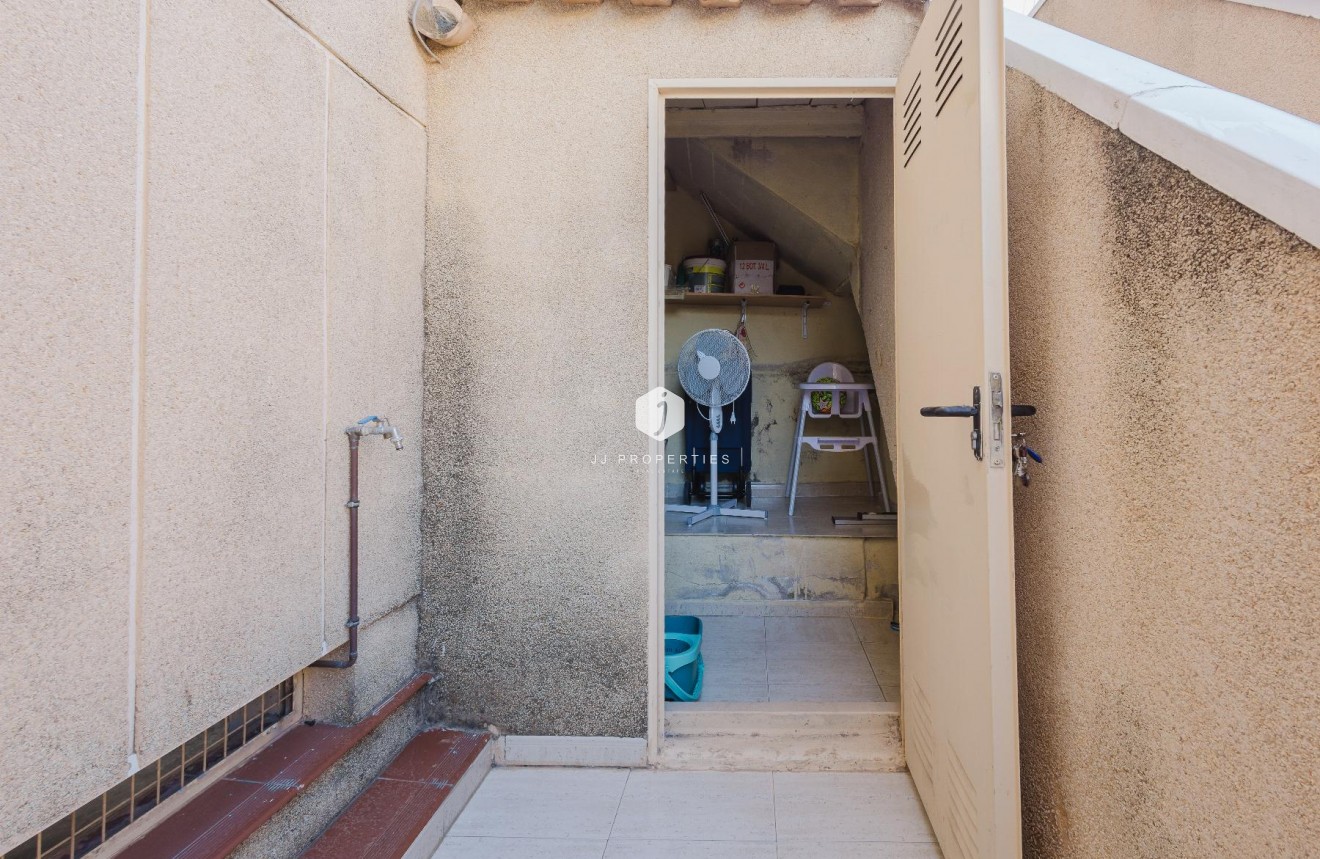 Z drugiej ręki - Bungalow -
Torrevieja - Costa Blanca