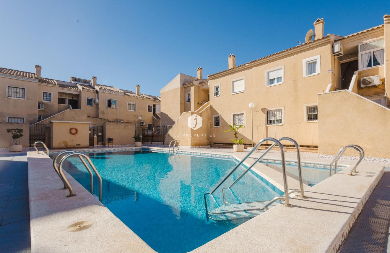 Z drugiej ręki - Bungalow -
Torrevieja - Costa Blanca