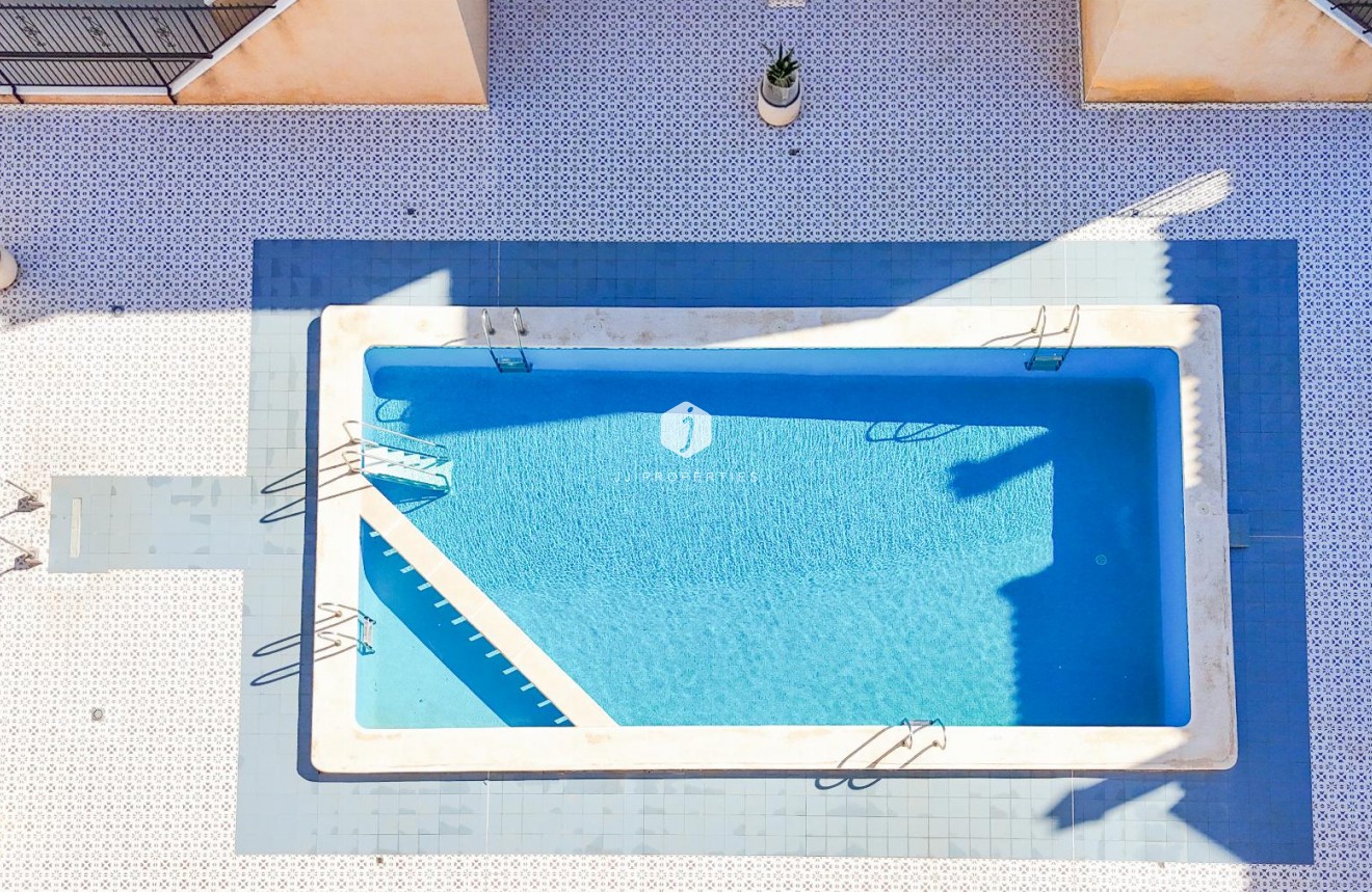 Z drugiej ręki - Bungalow -
Torrevieja - Costa Blanca