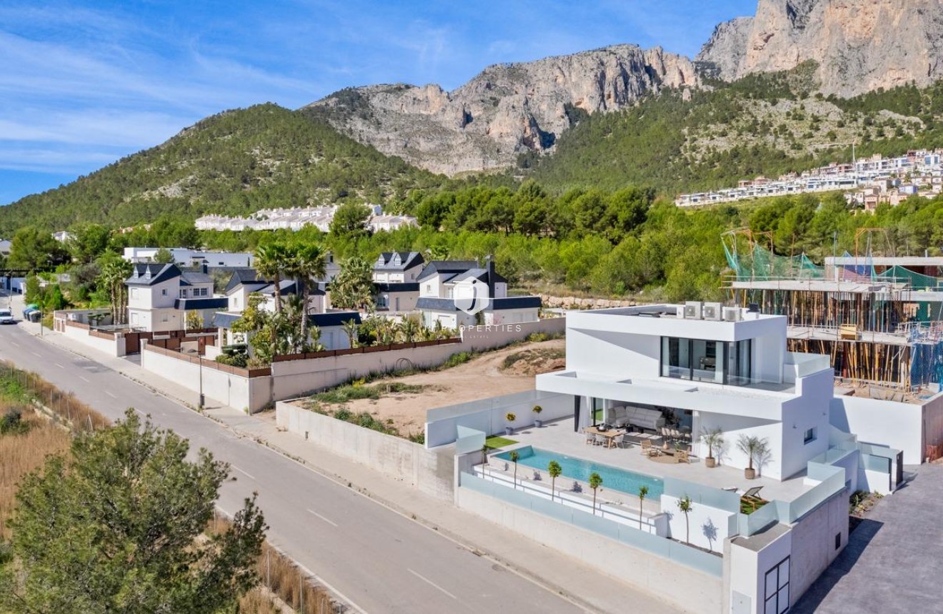 Nowy budynek - Villa -
Polop - Urbanizaciones