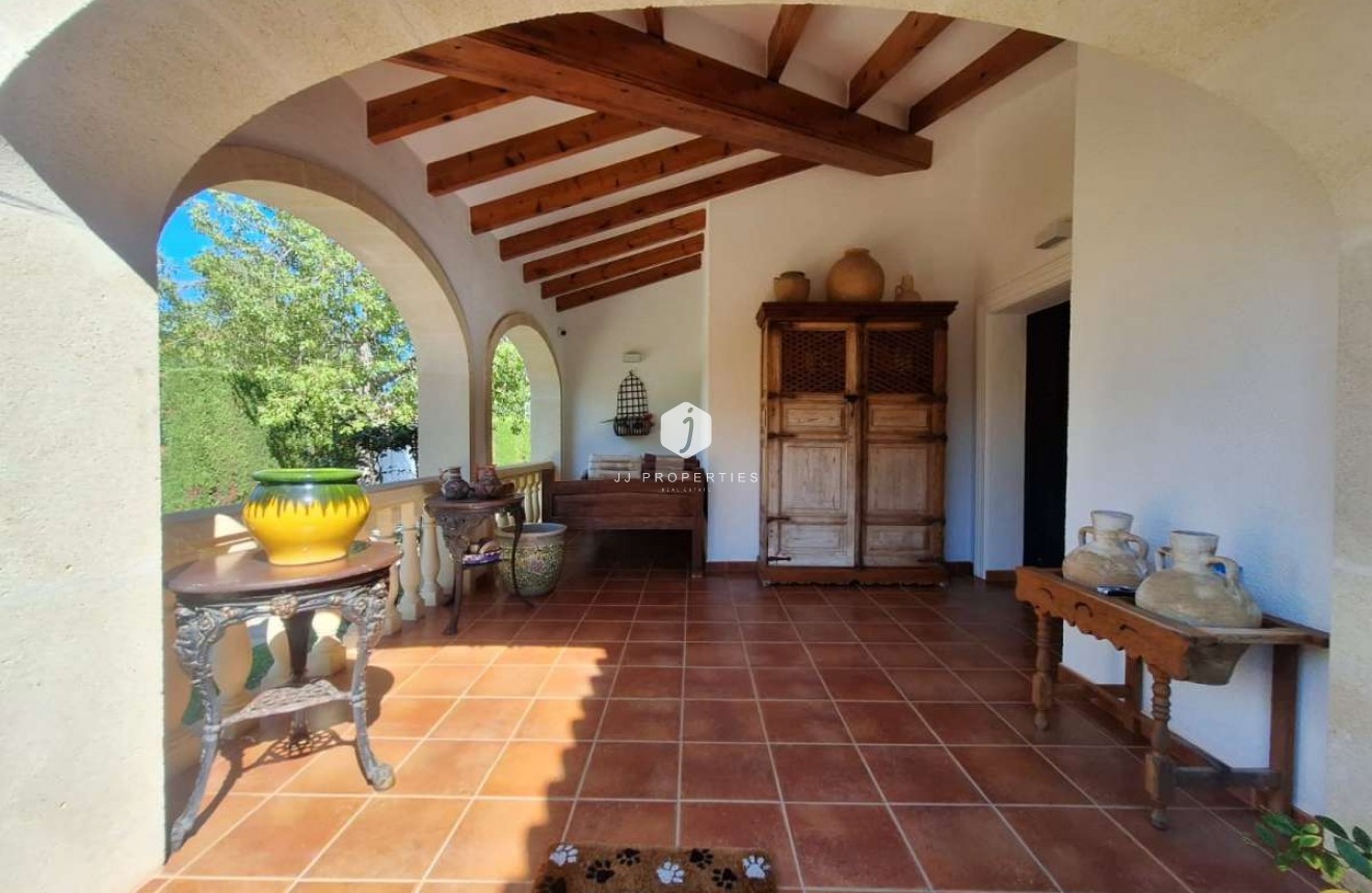 Z drugiej ręki - Villa -
Tosalet