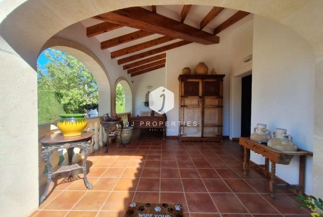 Z drugiej ręki - Villa -
Tosalet