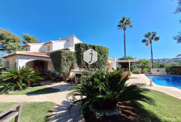 Z drugiej ręki - Villa -
Tosalet