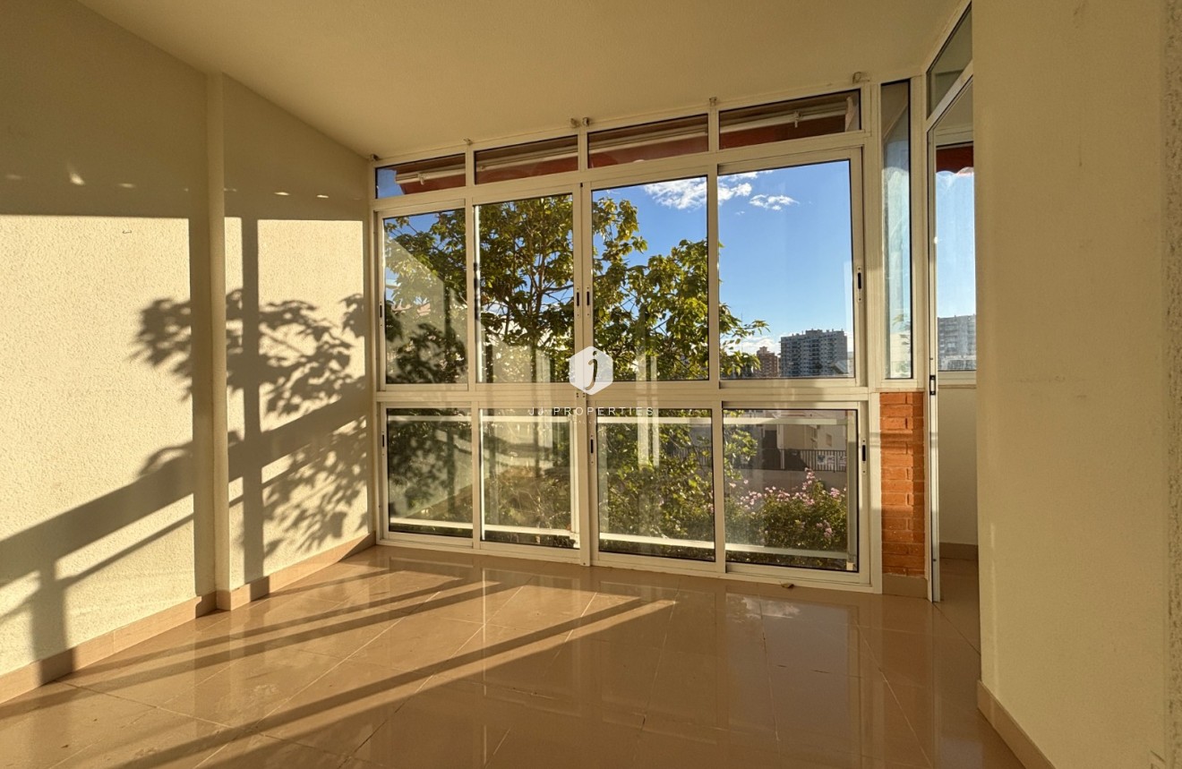 Z drugiej ręki - Mieszkanie w bloku -
Guardamar del Segura - Costa Blanca