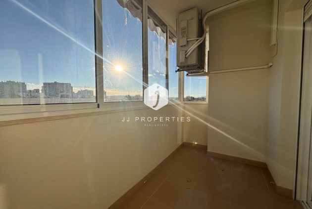 Z drugiej ręki - Mieszkanie w bloku -
Guardamar del Segura - Costa Blanca