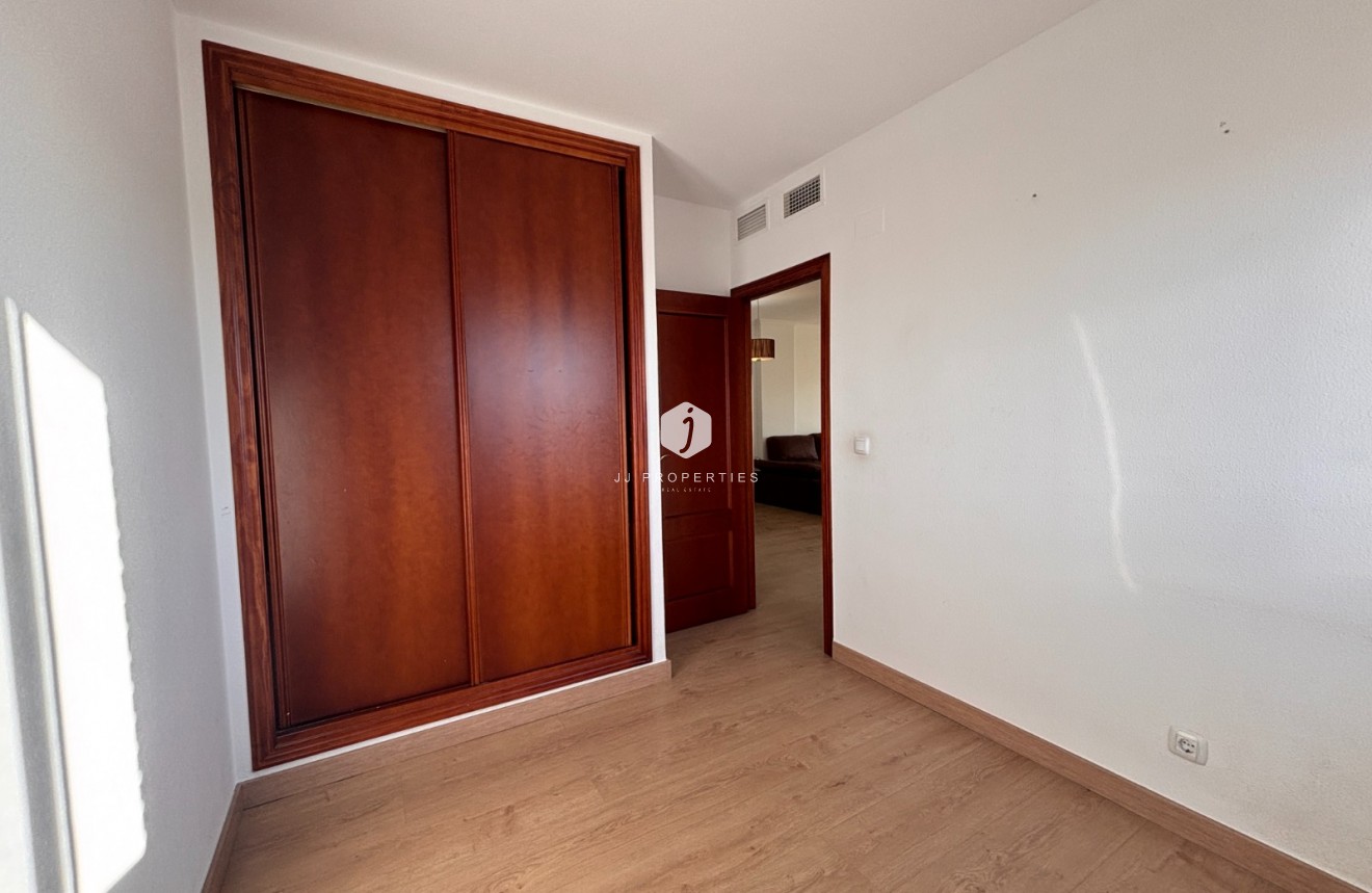 Z drugiej ręki - Mieszkanie w bloku -
Guardamar del Segura - Costa Blanca