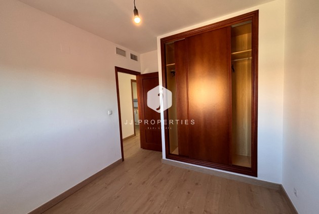 Z drugiej ręki - Mieszkanie w bloku -
Guardamar del Segura - Costa Blanca