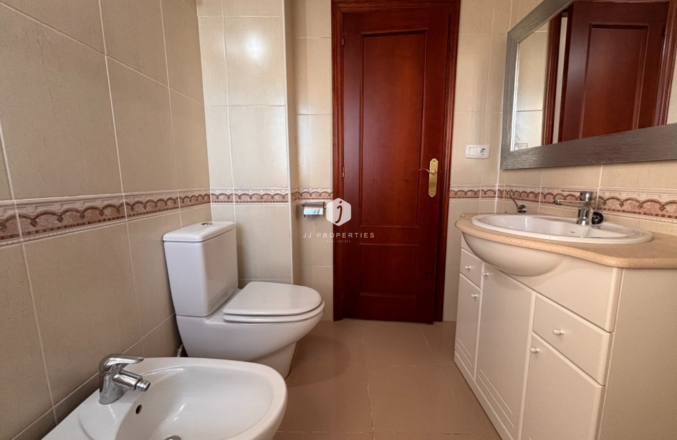 Z drugiej ręki - Mieszkanie w bloku -
Guardamar del Segura - Costa Blanca