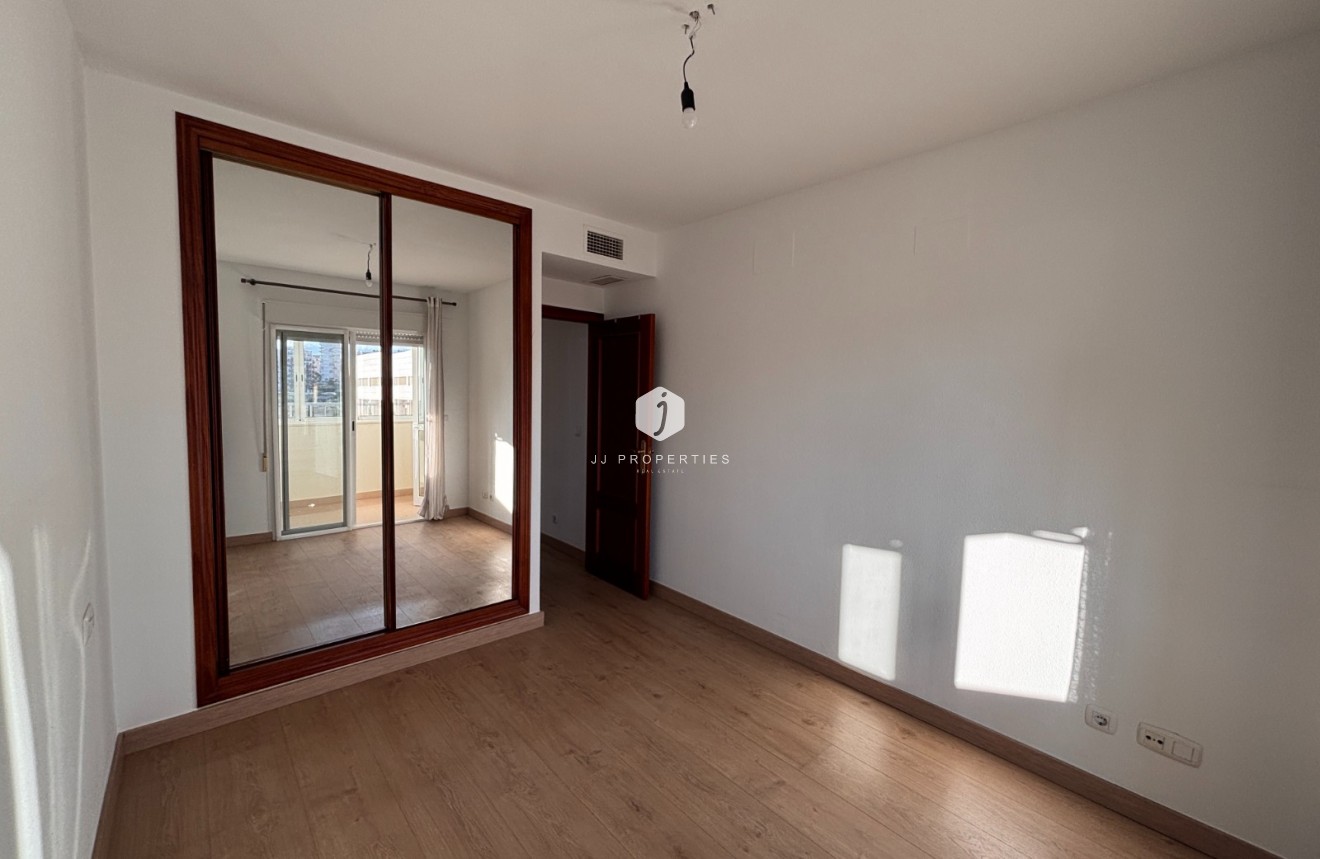 Z drugiej ręki - Mieszkanie w bloku -
Guardamar del Segura - Costa Blanca