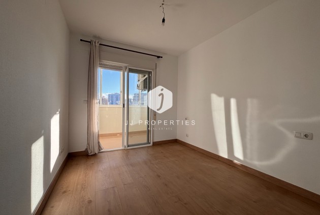 Z drugiej ręki - Mieszkanie w bloku -
Guardamar del Segura - Costa Blanca