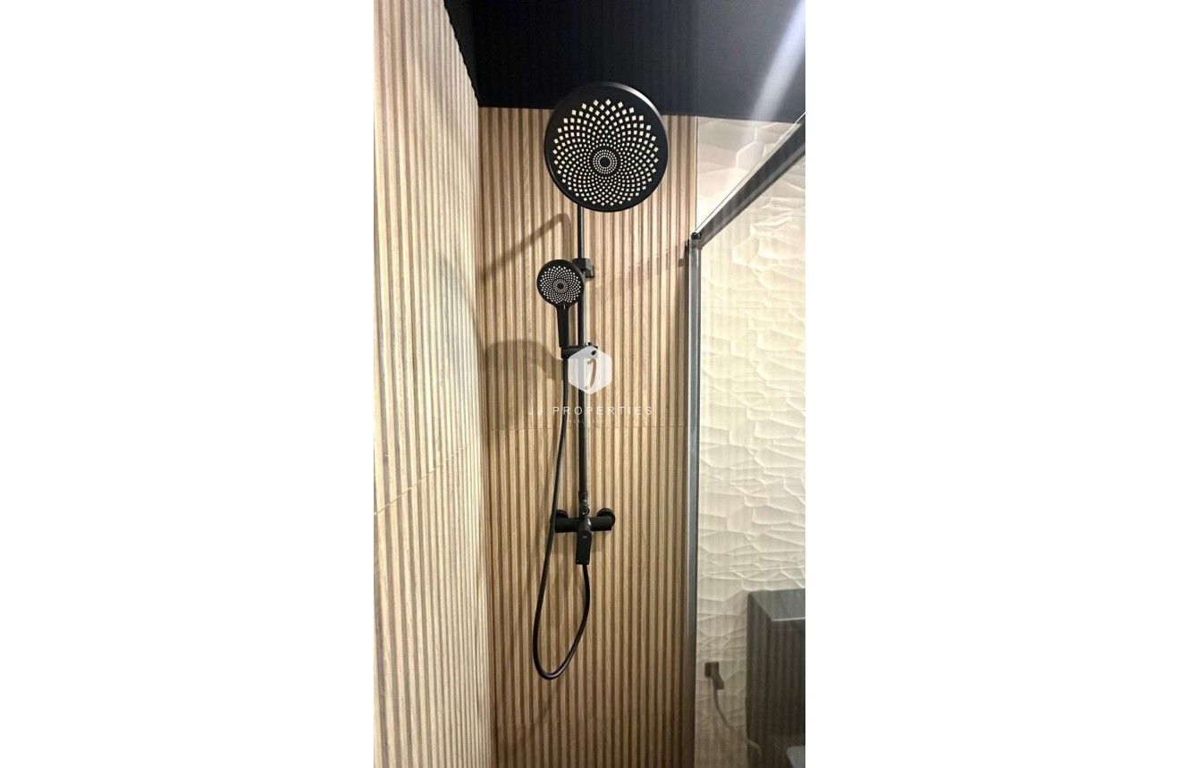 Z drugiej ręki - Mieszkanie w bloku -
Torrevieja - Centro