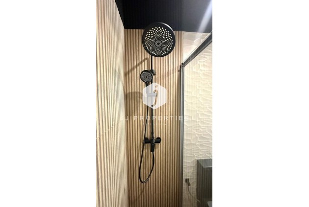 Z drugiej ręki - Mieszkanie w bloku -
Torrevieja - Centro