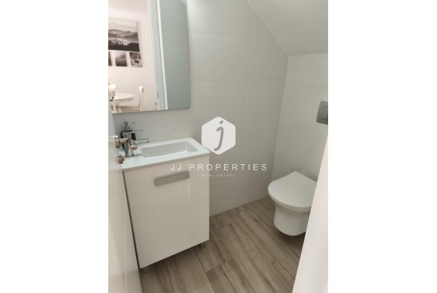 Z drugiej ręki - Szalet -
Torrevieja