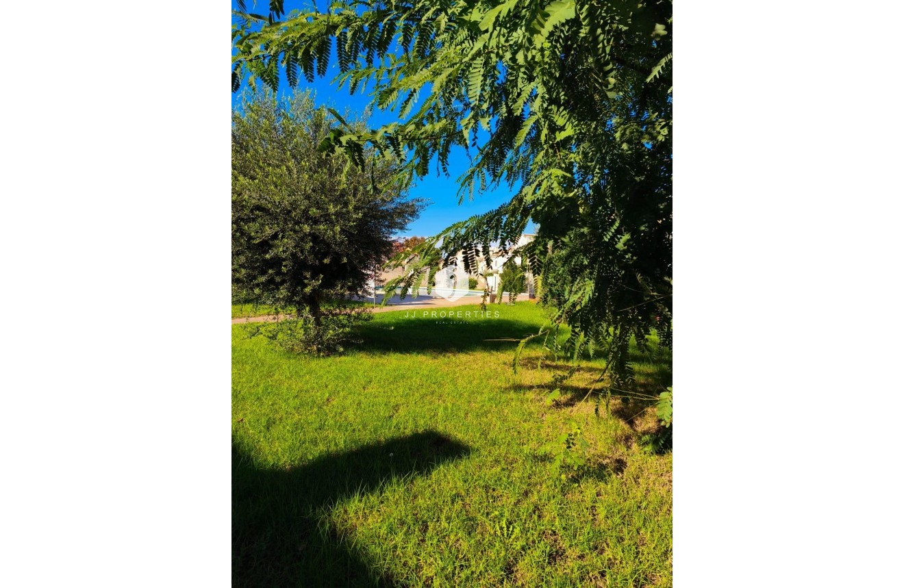 Z drugiej ręki - Szalet -
Torrevieja