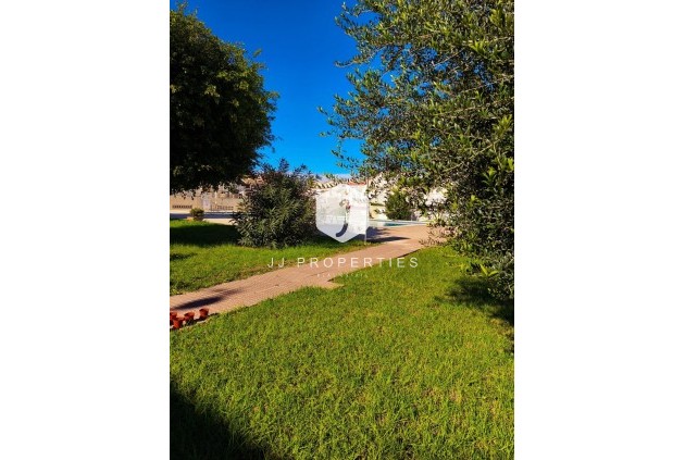 Z drugiej ręki - Szalet -
Torrevieja