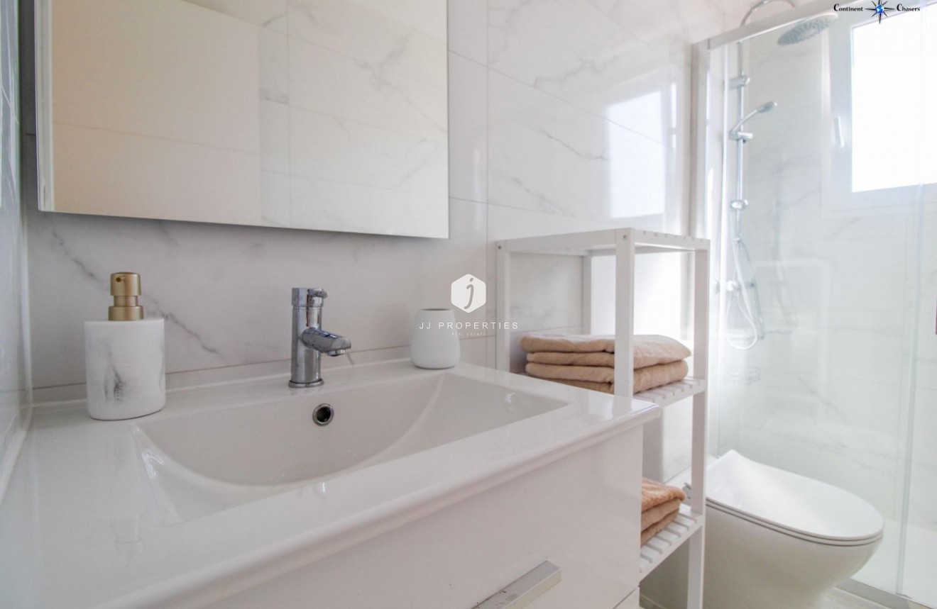 Z drugiej ręki - Daszek -
Torrevieja - Punta prima