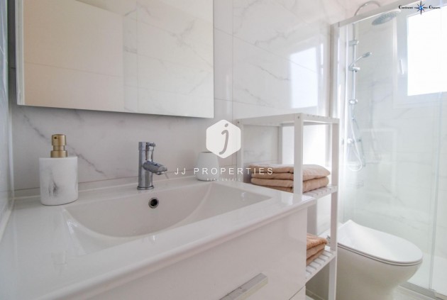 Z drugiej ręki - Daszek -
Torrevieja - Punta prima