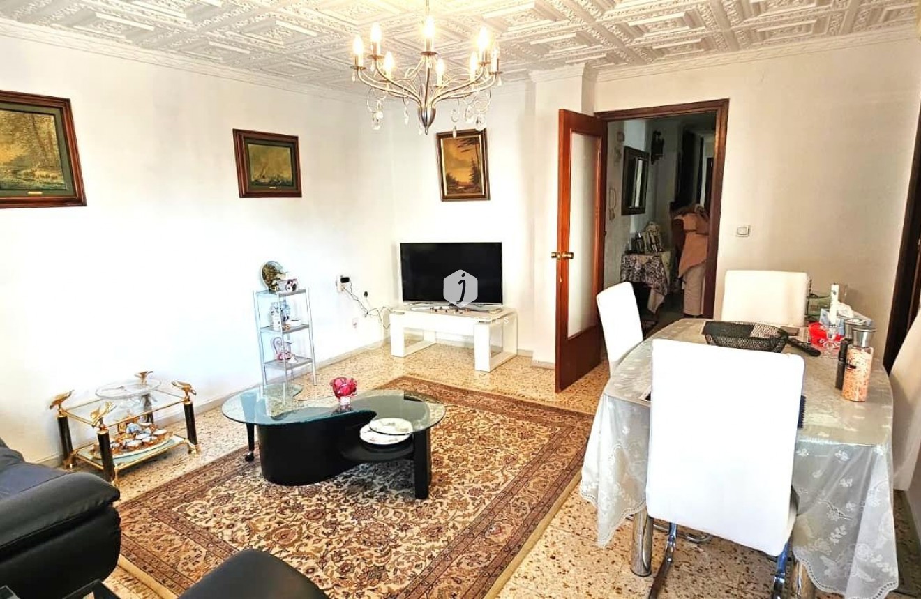 Z drugiej ręki - Mieszkanie w bloku -
Bigastro - Comunidad Valenciana