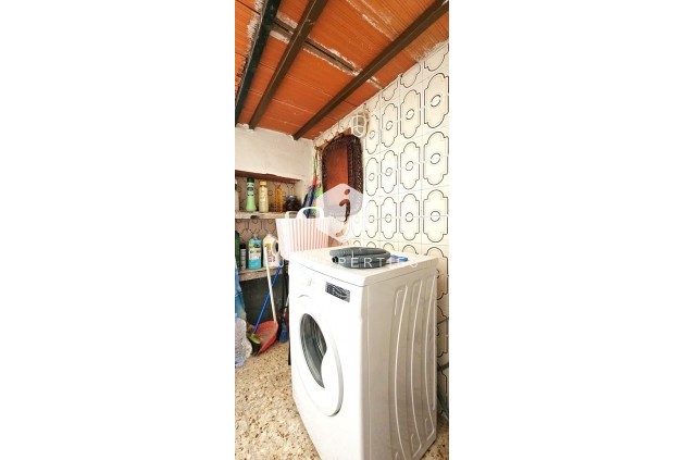 Z drugiej ręki - Mieszkanie w bloku -
Bigastro - Comunidad Valenciana