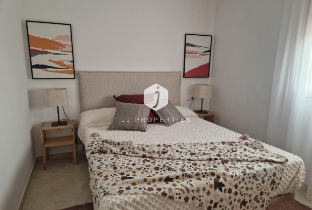 Nowy budynek - Mieszkanie w bloku -
Avileses - pueblo