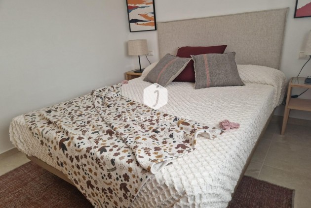 Nowy budynek - Mieszkanie w bloku -
Avileses - pueblo