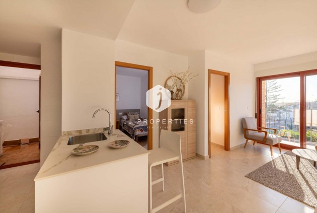 Nowy budynek - Mieszkanie w bloku -
Avileses - pueblo